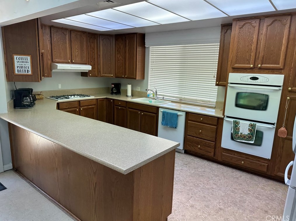 1369 Lodgepole Dr, Hemet CA  92545-7874 exterior