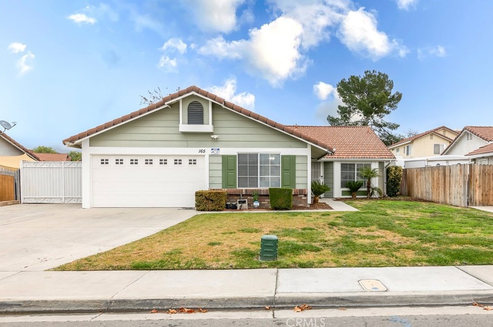 165 E Sage Ave, San Jacinto, CA 92582