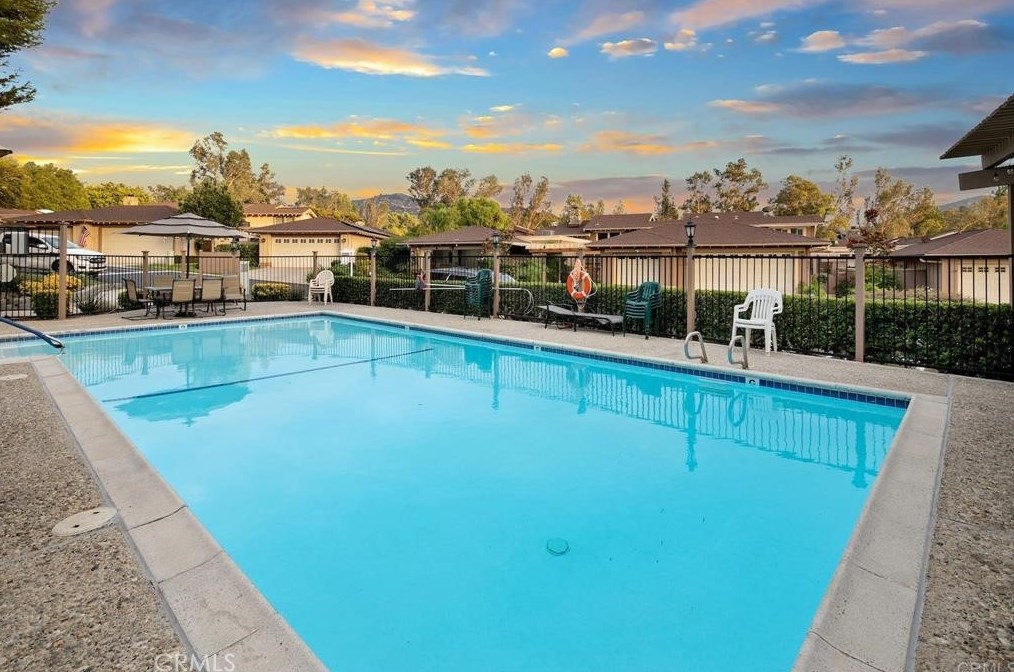 29887 Circle R Creek Ln, Escondido, CA 92026