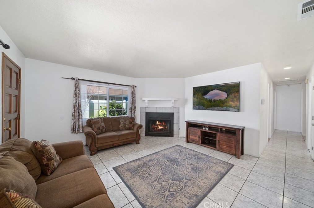 1831 10th St, Riverside CA  92507-5308 exterior