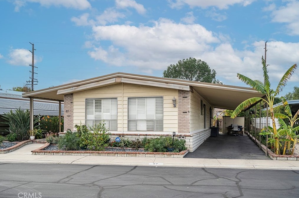 1251 E Lugonia #87, Redlands, CA 92374
