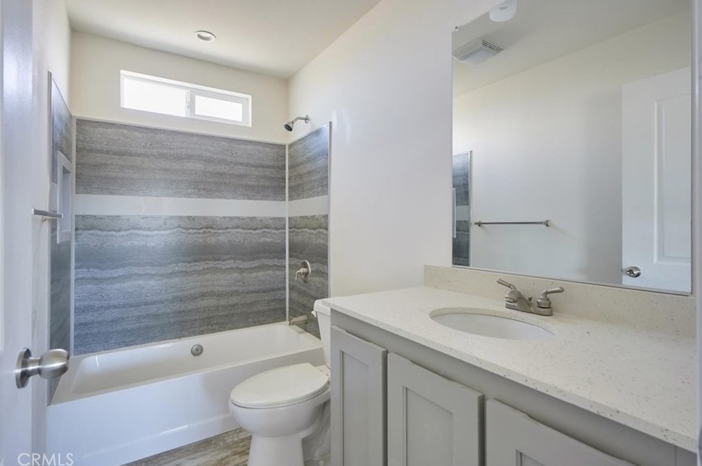 10372 Beekley Rd, Phelan CA  92371-9832 exterior