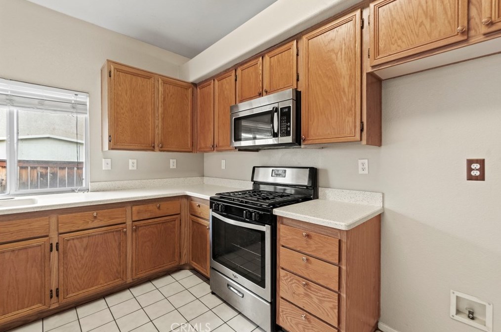 1449 Morgan Hill Rd, Hemet CA  92545-9265 exterior