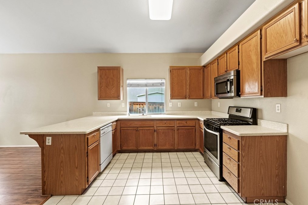 1449 Morgan Hill Rd, Hemet CA  92545-9265 exterior