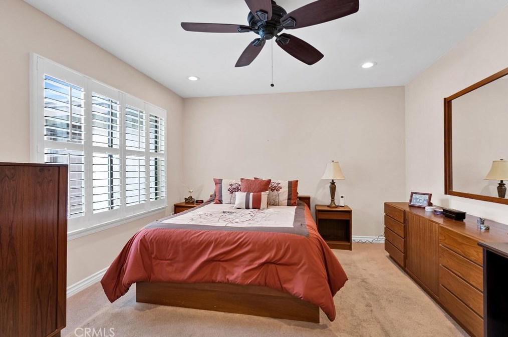 2988 Hyde Park Cir, Riverside CA  92506-4544 exterior