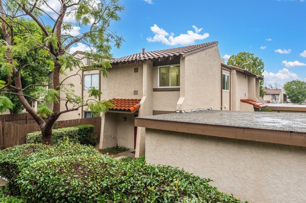 221 S Camino De Fresas, Anaheim, CA 92807