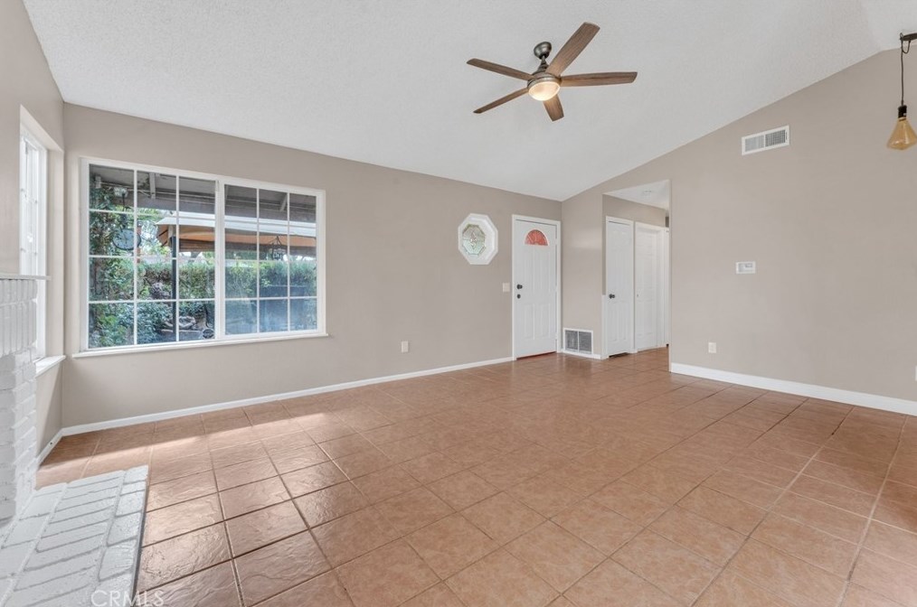 22800 Kinross Ln, Moreno Valley CA  92557-6986 exterior