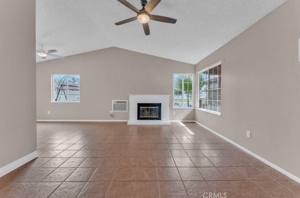 22800 Kinross Ln, Moreno Valley CA  92557-6986 exterior