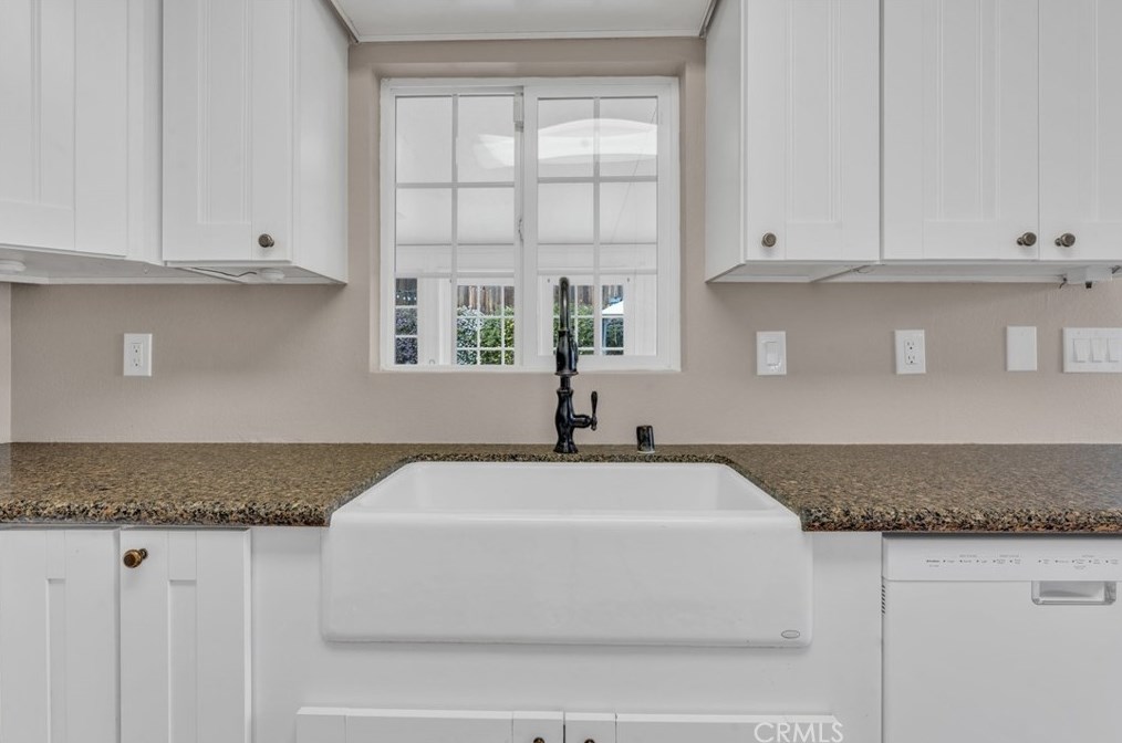 22800 Kinross Ln, Moreno Valley CA  92557-6986 exterior
