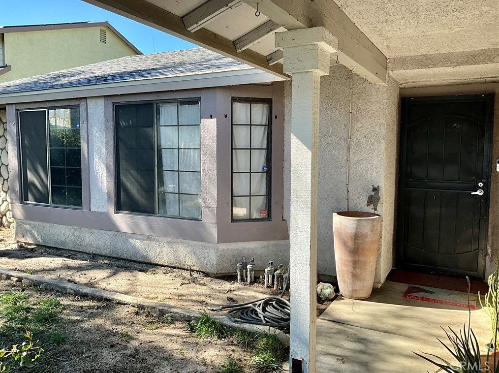 725 Buchanan St, Hemet, CA 92543-1715