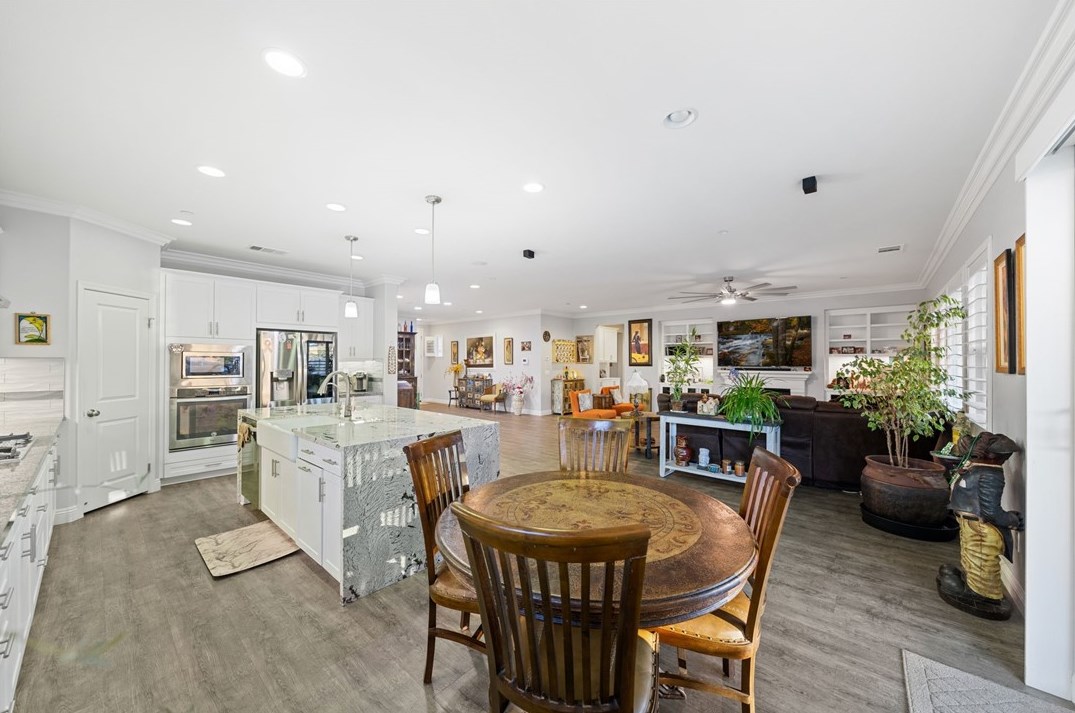 35554 Laurel Tree Ct, Winchester CA  92596-8476 exterior