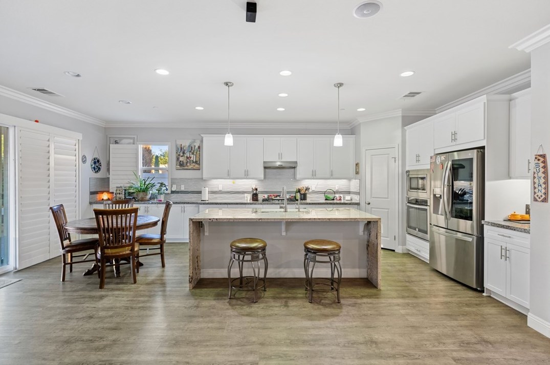 35554 Laurel Tree Ct, Winchester CA  92596-8476 exterior