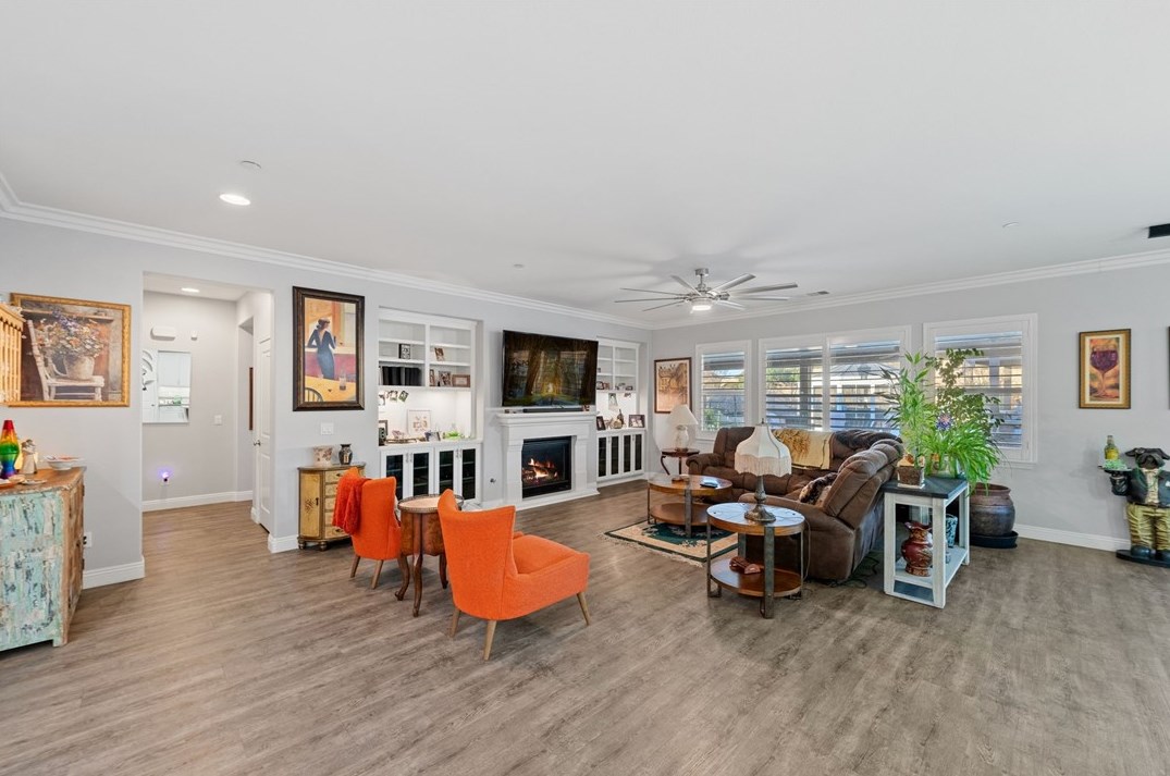 35554 Laurel Tree Ct, Winchester CA  92596-8476 exterior