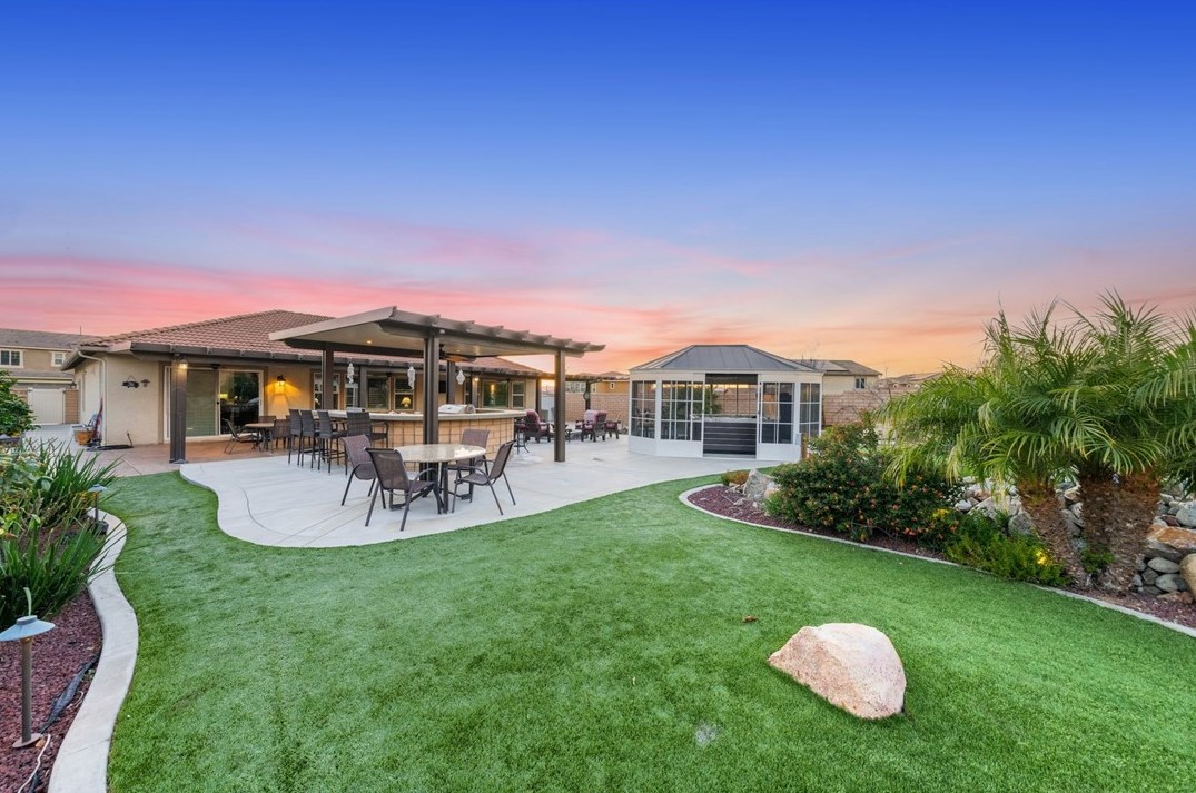 35554 Laurel Tree Ct, Winchester CA  92596-8476 exterior