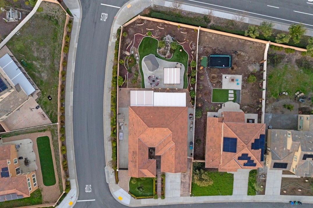 35554 Laurel Tree Ct, Winchester CA  92596-8476 exterior