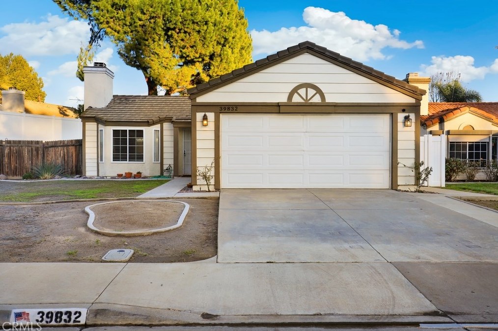 39832 Snow Gum Ln, Murrieta CA  92562-4100 exterior