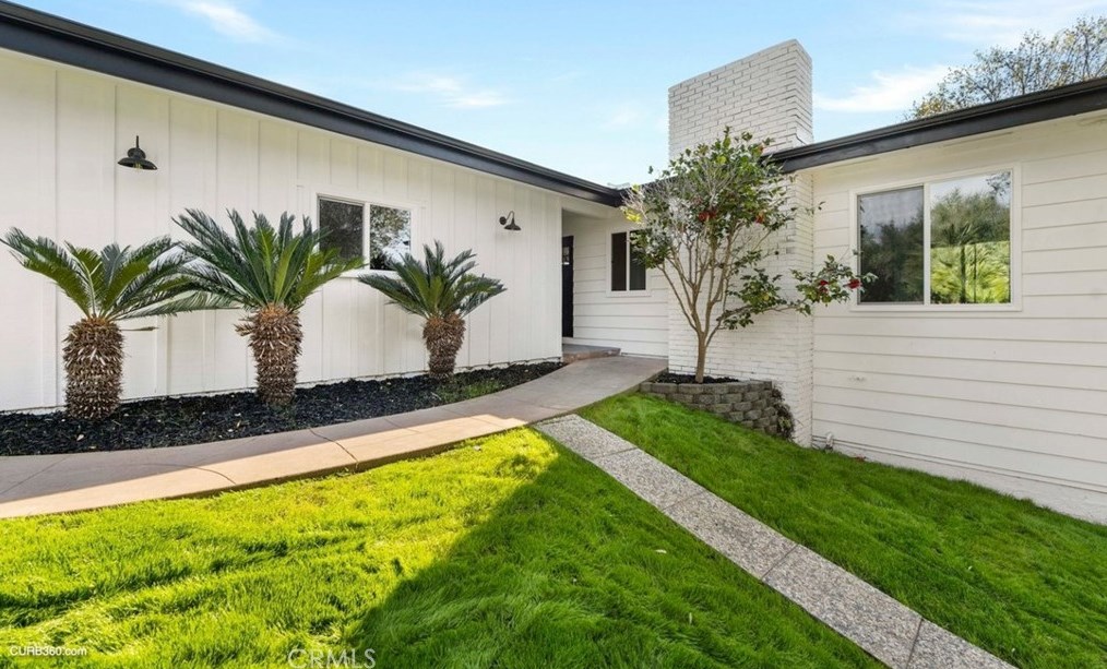 915 Alta Vista Dr, Vista, CA 92084
