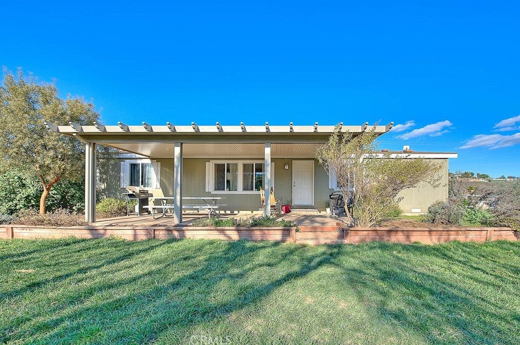 32533 Ione Ln, Wildomar, CA 92595