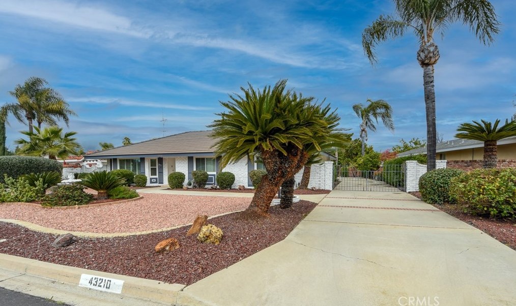 43210 San Mateo Way, Hemet, CA 92544-5153