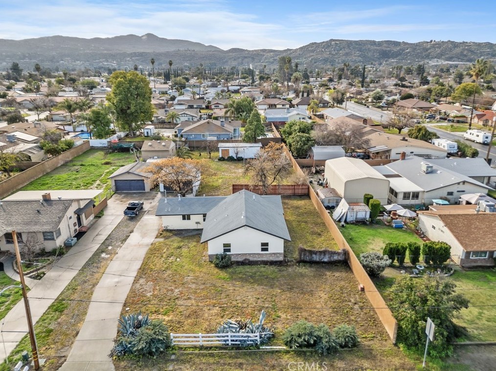 41283 Whittier Ave, Hemet CA  92544-6476 exterior