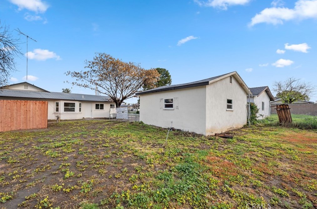 41283 Whittier Ave, Hemet CA  92544-6476 exterior