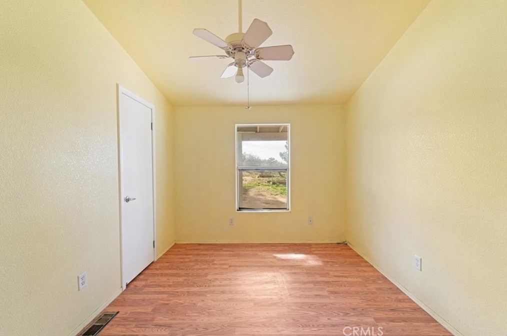 54431 Cave Rock Rd, Anza CA  92539-9150 exterior