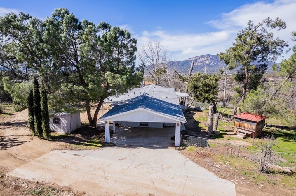 54431 Cave Rock Rd, Anza CA  92539-9150 exterior