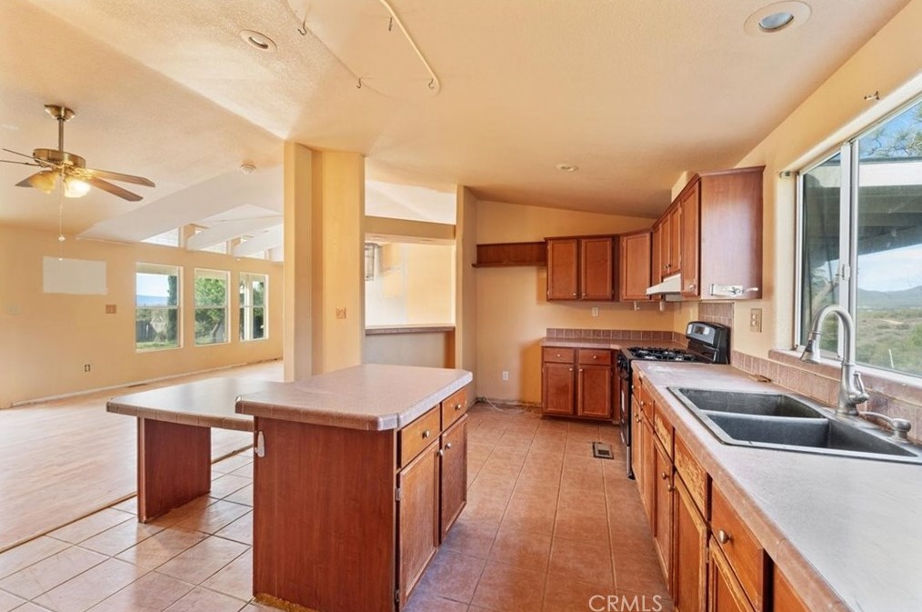 54431 Cave Rock Rd, Anza CA  92539-9150 exterior