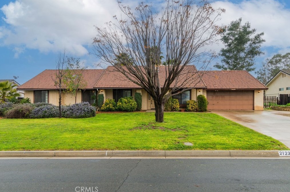 21230 Macarthur Dr, Lakeview, CA 92567
