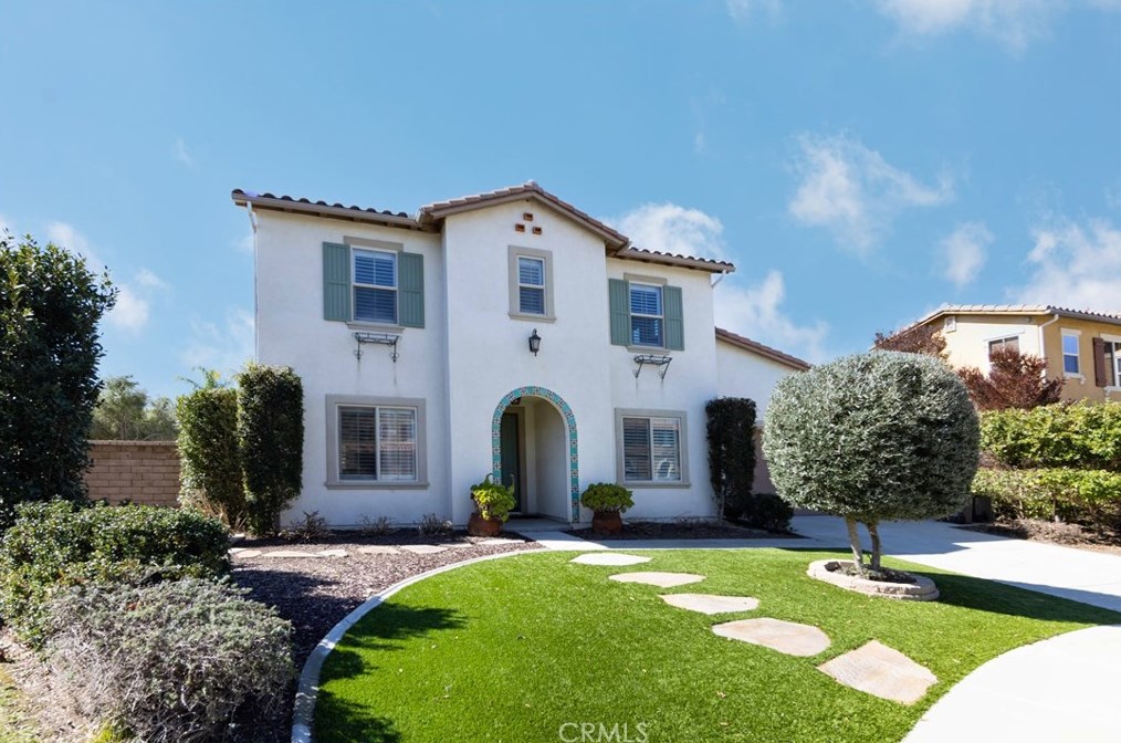 35059 Knollview Ct, Winchester, CA 92596
