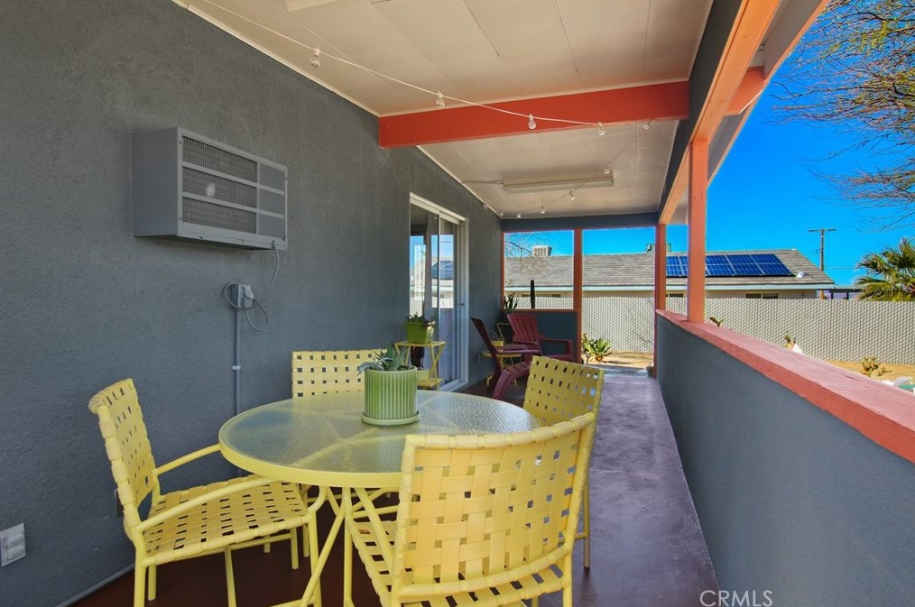 5689 Abronia Ave, Twntynine Plm CA  92277-1315 exterior