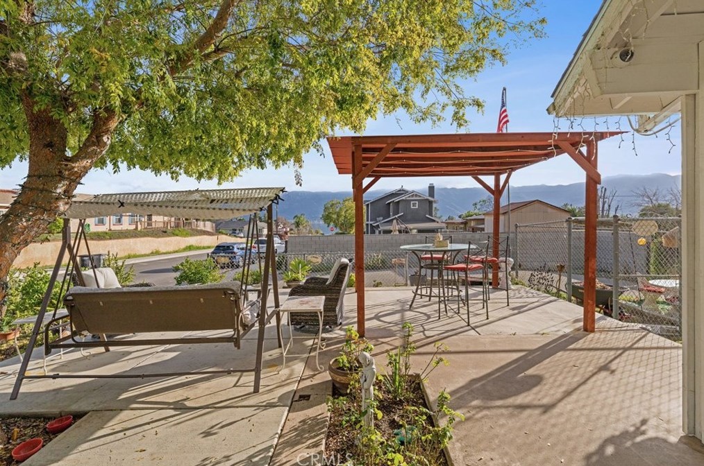207 Davis St, Lake Elsinore, CA 92530