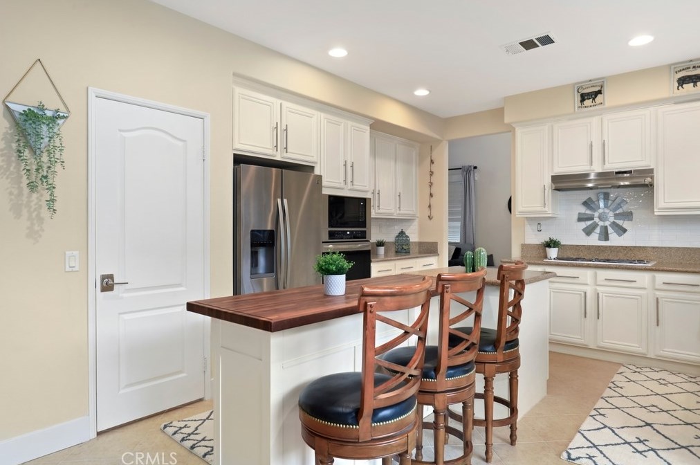 33341 Cameo Ln, Wildomar CA  92595-6931 exterior