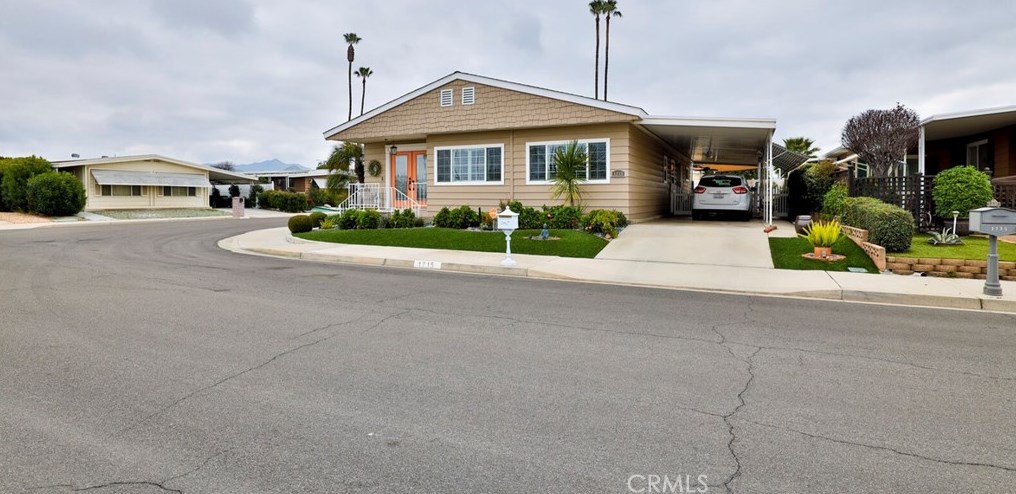 1715 San Simeon Dr, Hemet, CA 92545-6844