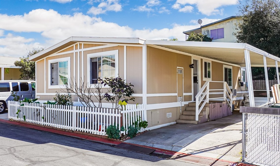 2400 W Valley #133, Escondido, CA 92029