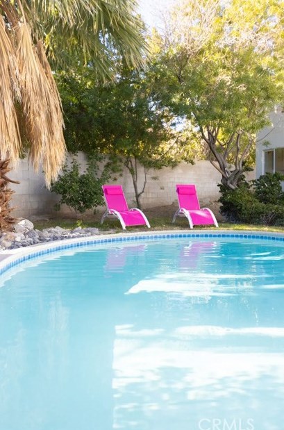 2723 Junipero Ave, Palm Springs CA  92262-1829 exterior