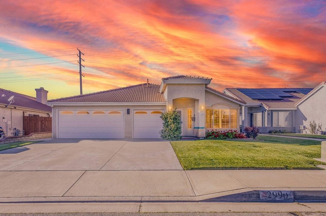 2990 Cypress St, Hemet, CA 92545-5318