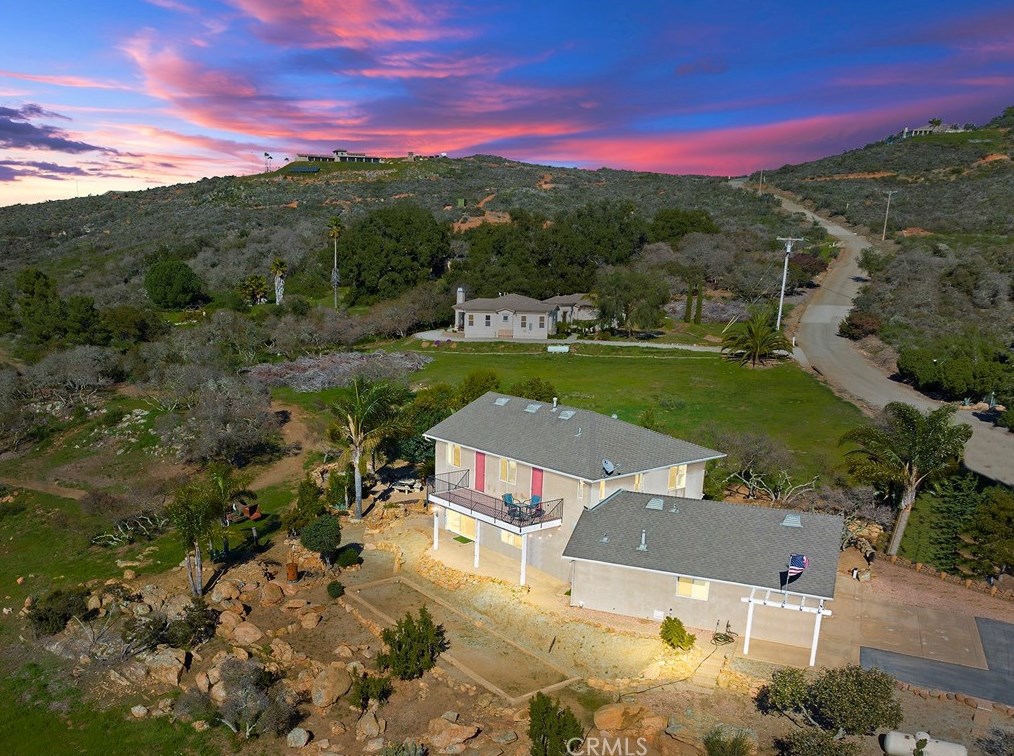 38054 Lost Horizon Dr, Pala CA  92059-1800 exterior