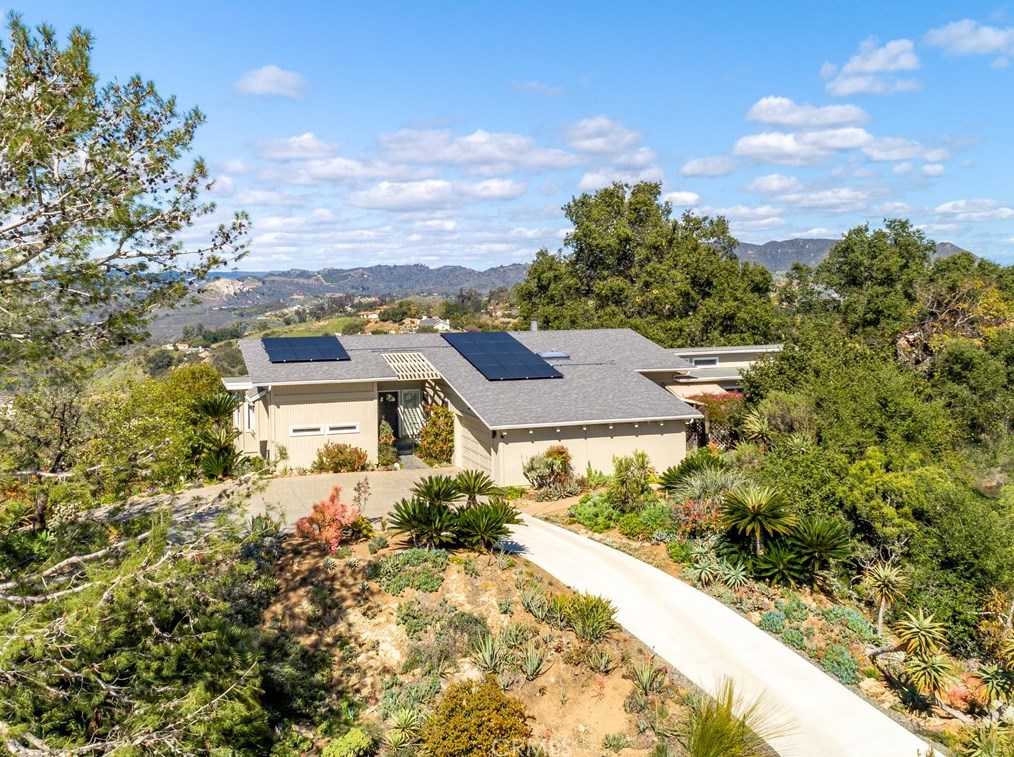 1249 Olive Ave, Fallbrook, CA 92028-1570