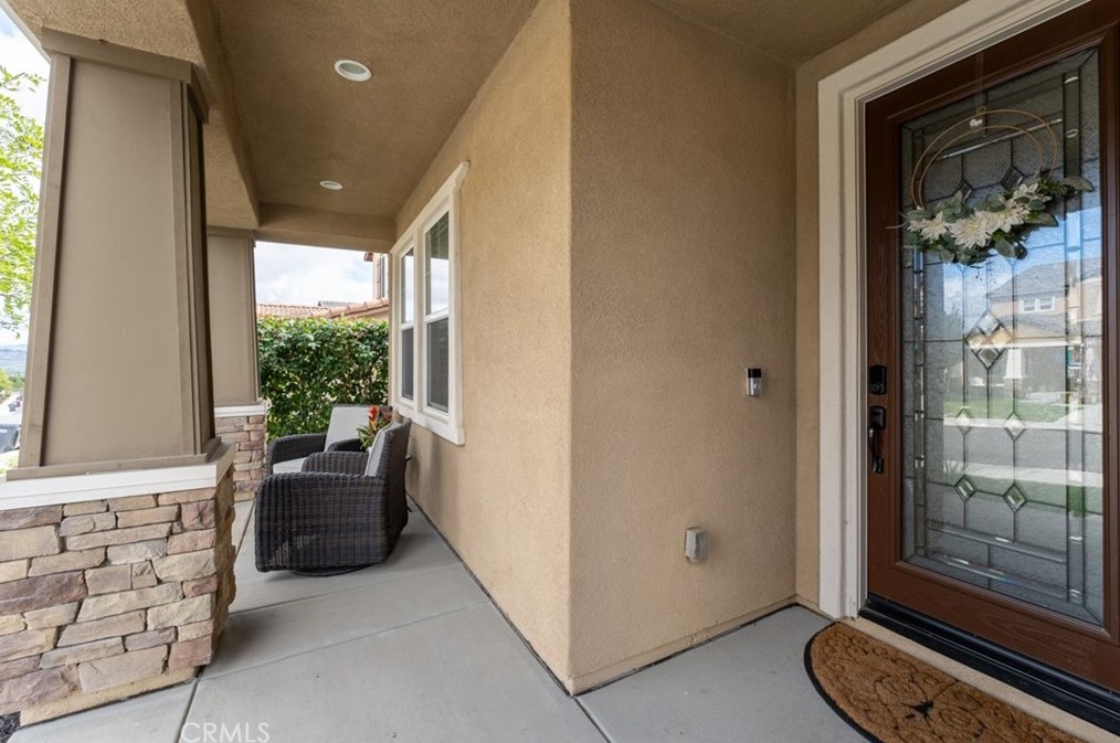 34221 Hourglass St, Temecula CA  92592-1394 exterior