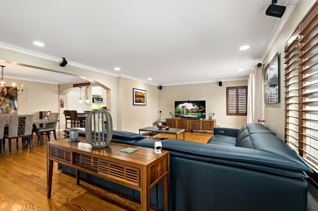 4951 Edwin Pl, San Diego CA  92117-1620 exterior