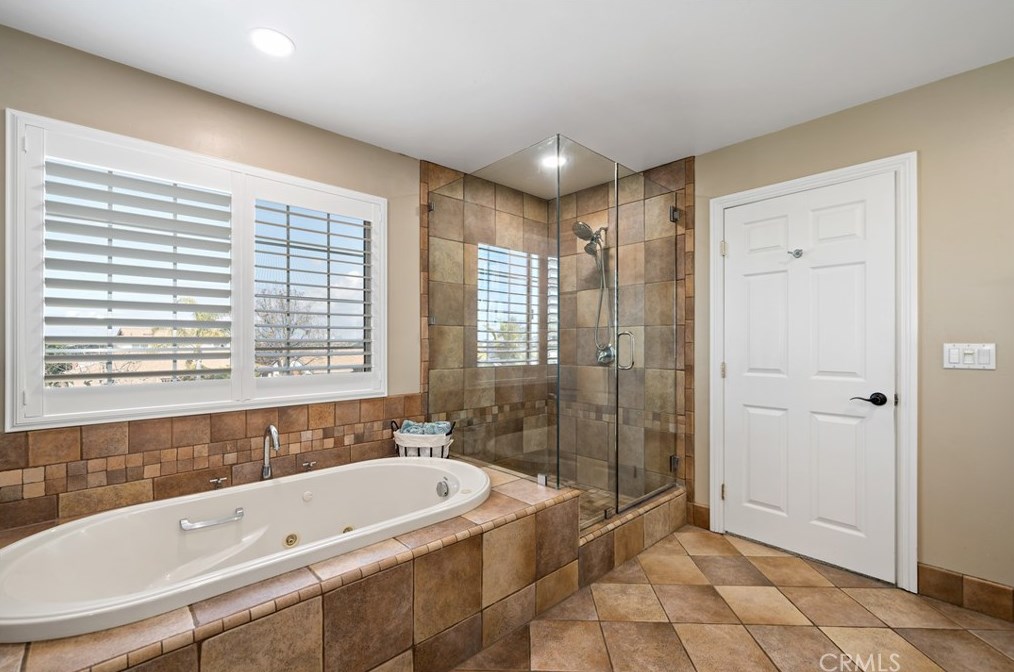4951 Edwin Pl, San Diego CA  92117-1620 exterior