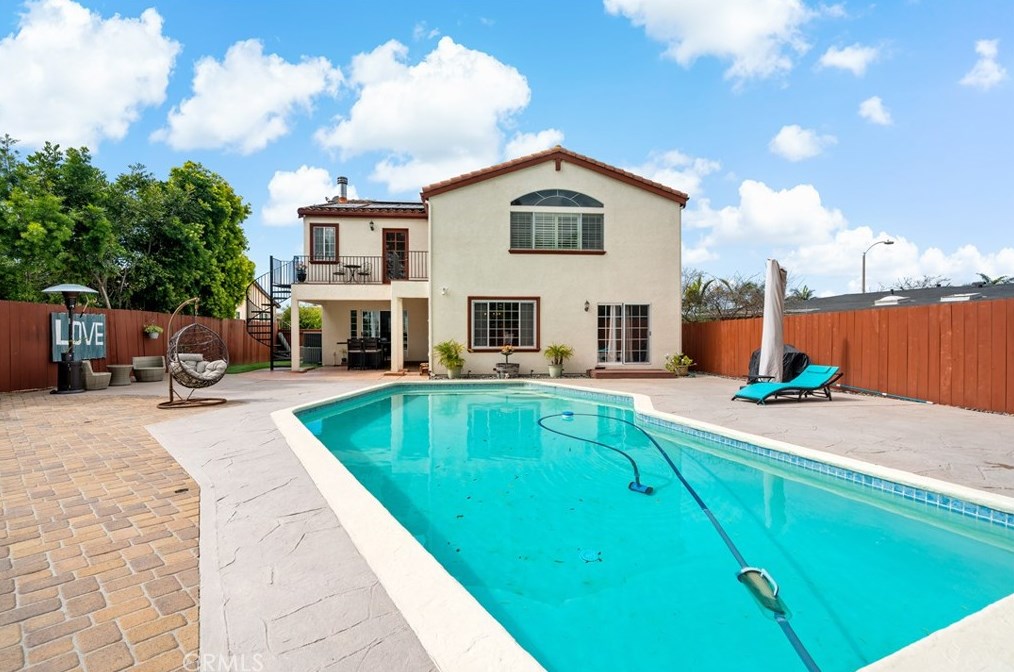 4951 Edwin Pl, San Diego CA  92117-1620 exterior