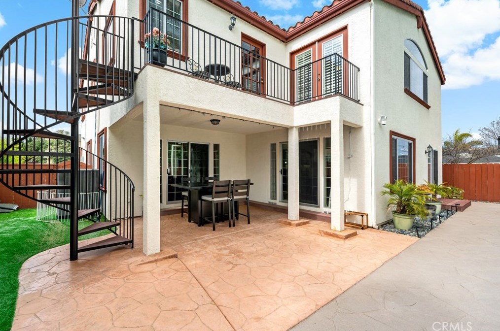 4951 Edwin Pl, San Diego CA  92117-1620 exterior