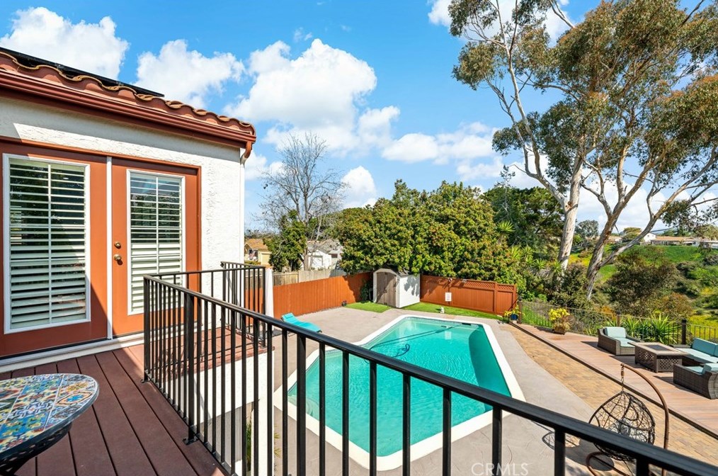 4951 Edwin Pl, San Diego CA  92117-1620 exterior