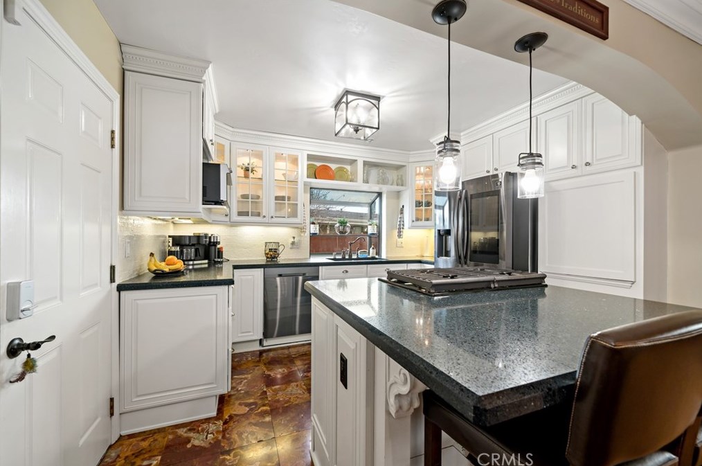 4951 Edwin Pl, San Diego CA  92117-1620 exterior