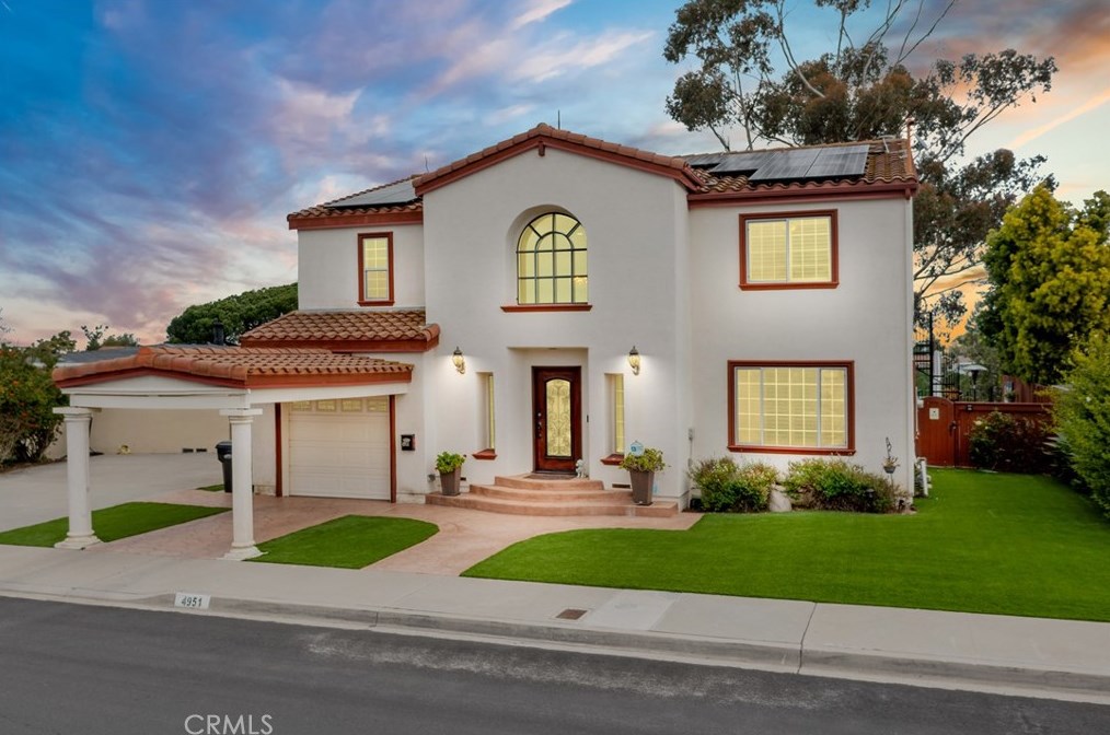 4951 Edwin Pl, San Diego CA  92117-1620 exterior