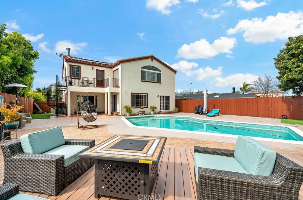 4951 Edwin Pl, San Diego CA  92117-1620 exterior