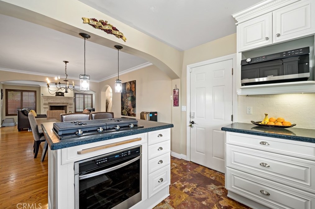 4951 Edwin Pl, San Diego CA  92117-1620 exterior