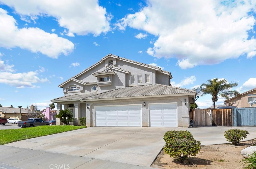 858 Glider Pl, San Jacinto, CA 92582